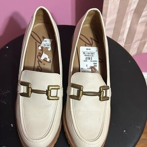 zodiac Cream Loafers with Gold Accents